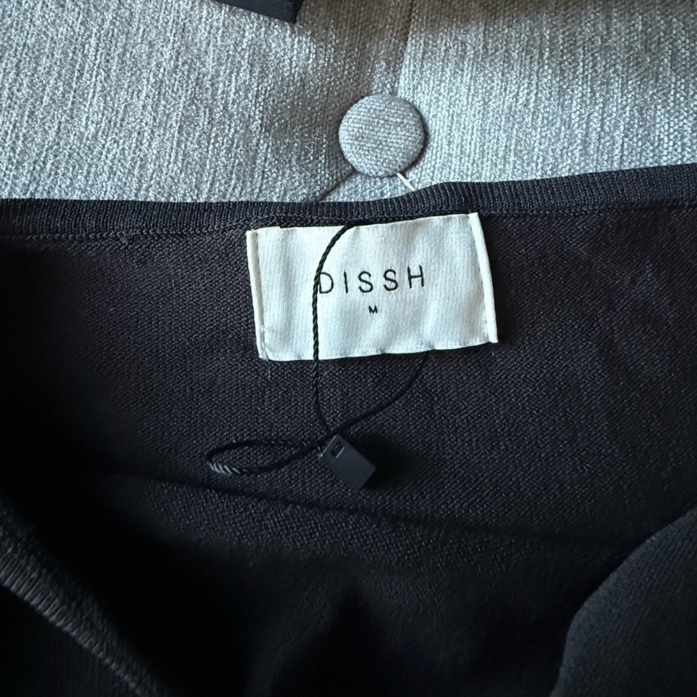 Elegant Black Off The Shoulder Midi Dress - Picture 6 of 6